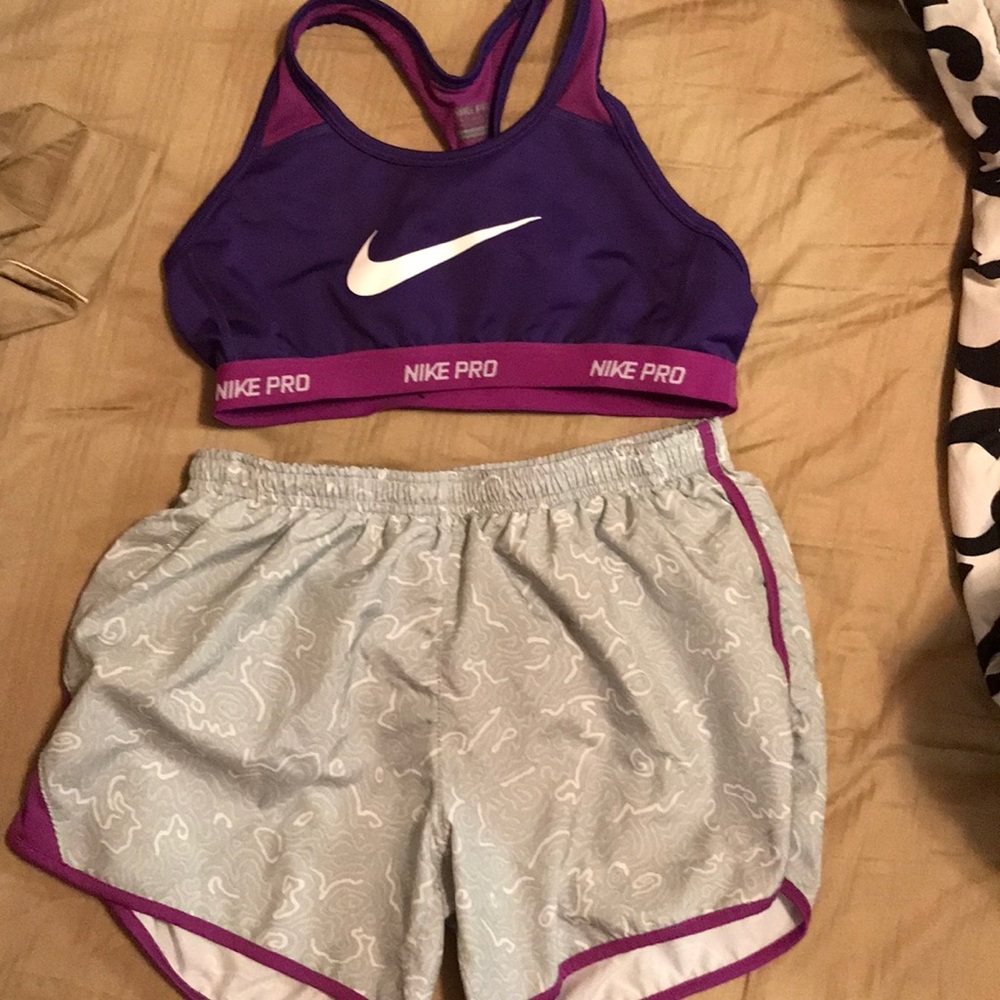 Girls nike dri fit outfit